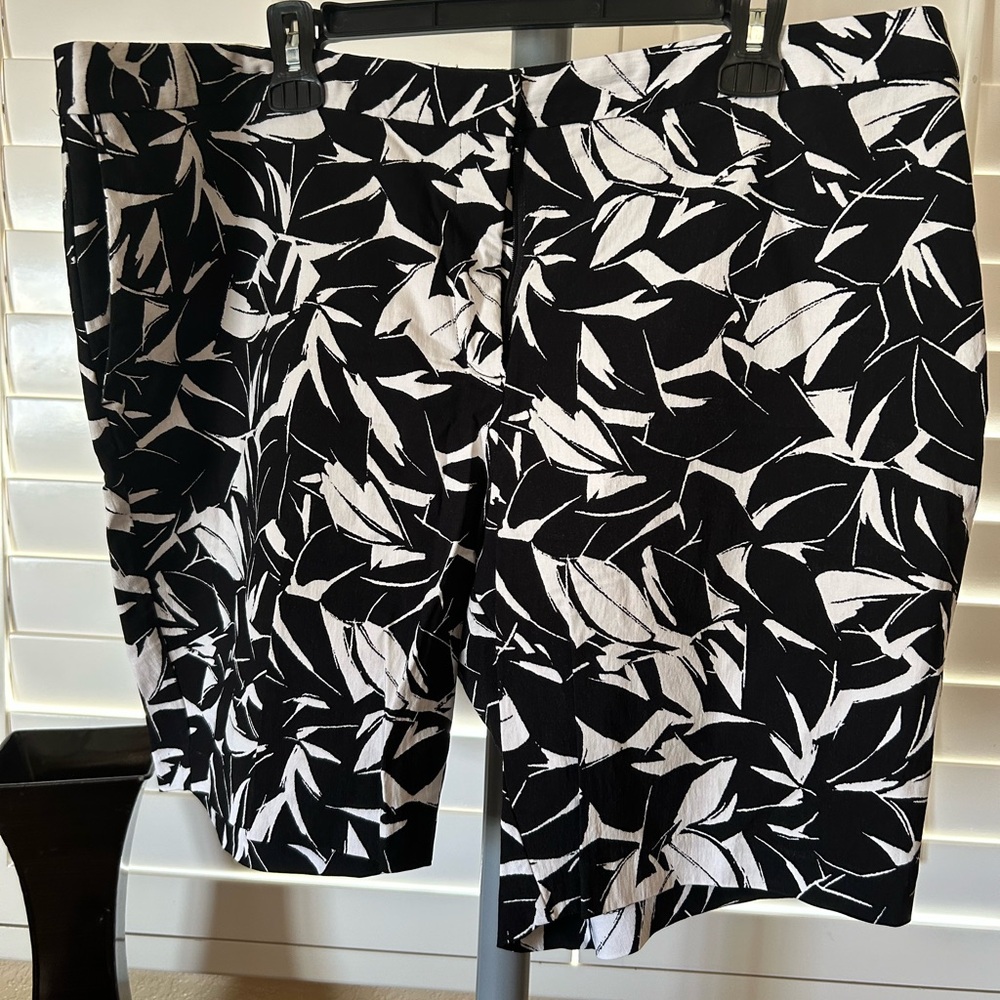 Dynamic Black and White Athletic Shorts with Bold Pattern